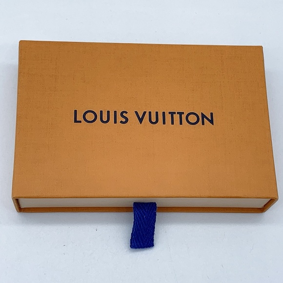 Louis Vuitton LV Cowhide Leather Key Holder - Picture 11 of 16